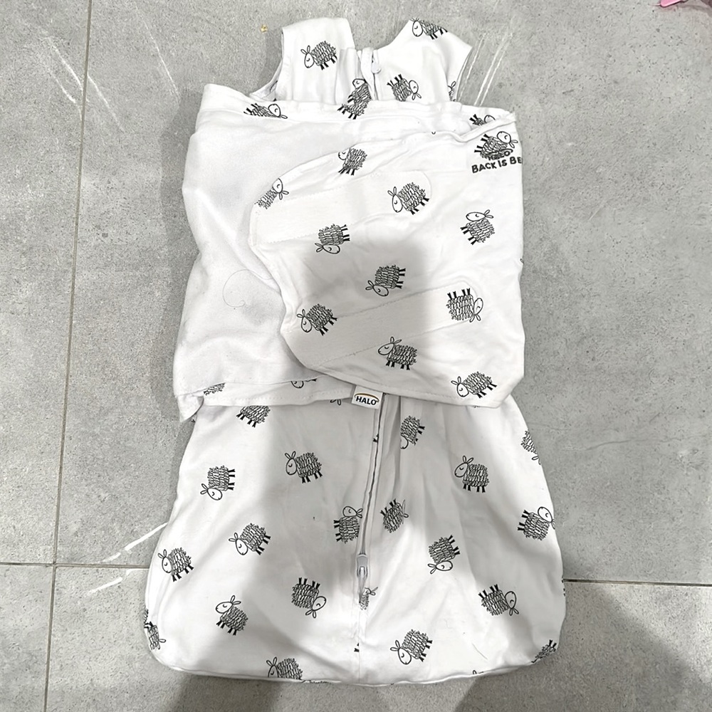 Size newborn halo swaddle sleep sack